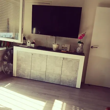 Comme Chez Vous ! *